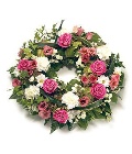 Wreath Pink & White (Leaf Edging)